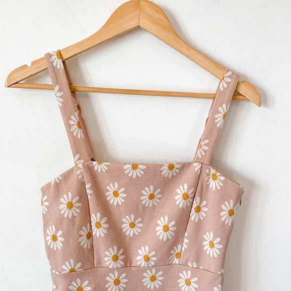 Forever 21  Daisy Overall Knit Dress Pink Sz S - Picture 3 of 8